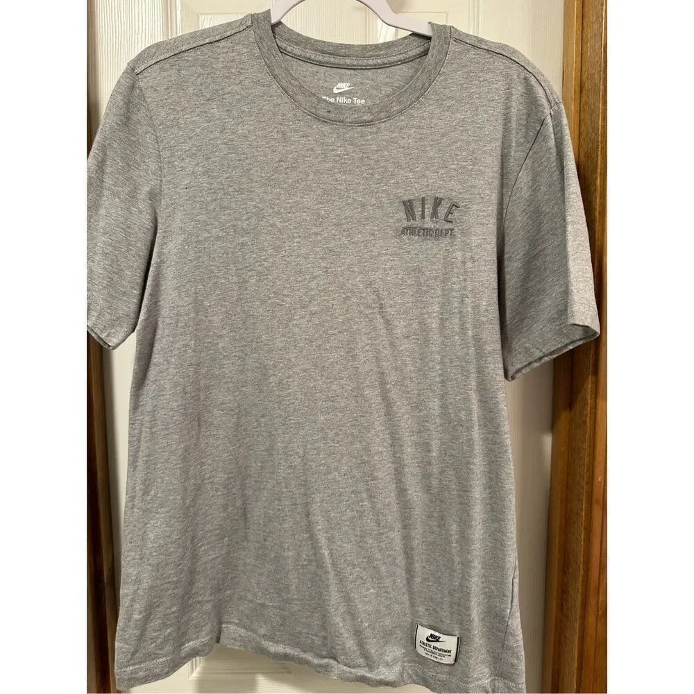 Nike Athletic Department Gray T-shirt Men’s Medium